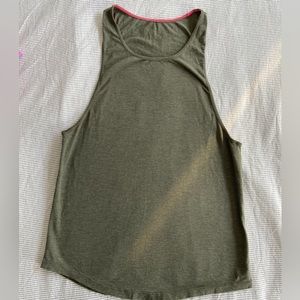 Lululemon Wanderlust capsule tank